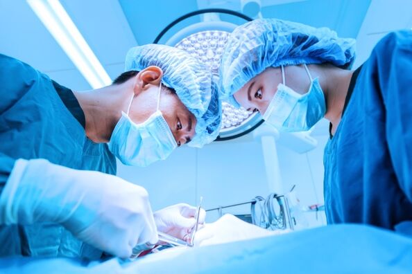 Kryerja e ligamentotomisë – operacioni për zgjerimin e penisit
